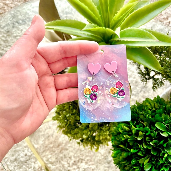 Singing Flowers Acrylic Earrings - Picture 4 of 5
